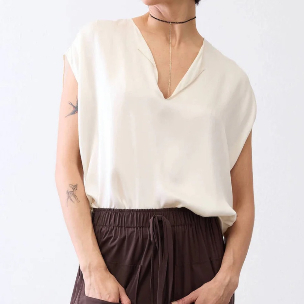 *NWT* RUTI | THE ALL DAY WASHABLE SILK TOP